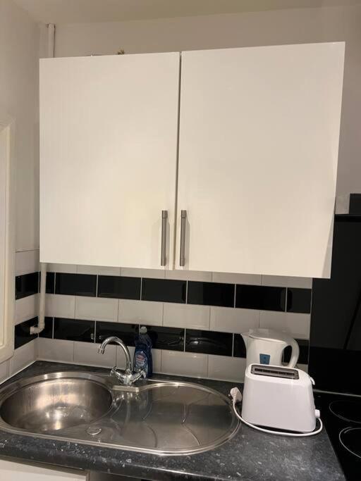 Ground Floor One Bedroom Flat Hyde Park In Central Londra Exterior foto